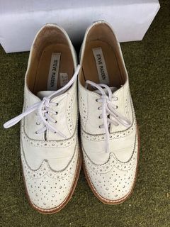 Authentic Steve Madden White Leather Shoes sz 6.5