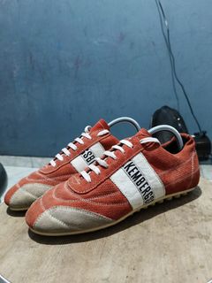 (Kategori: ) berada di . Dikirim oleh pemakaisepatu (ID iklan 1296699589, Gambar 1). Deskripsi: .