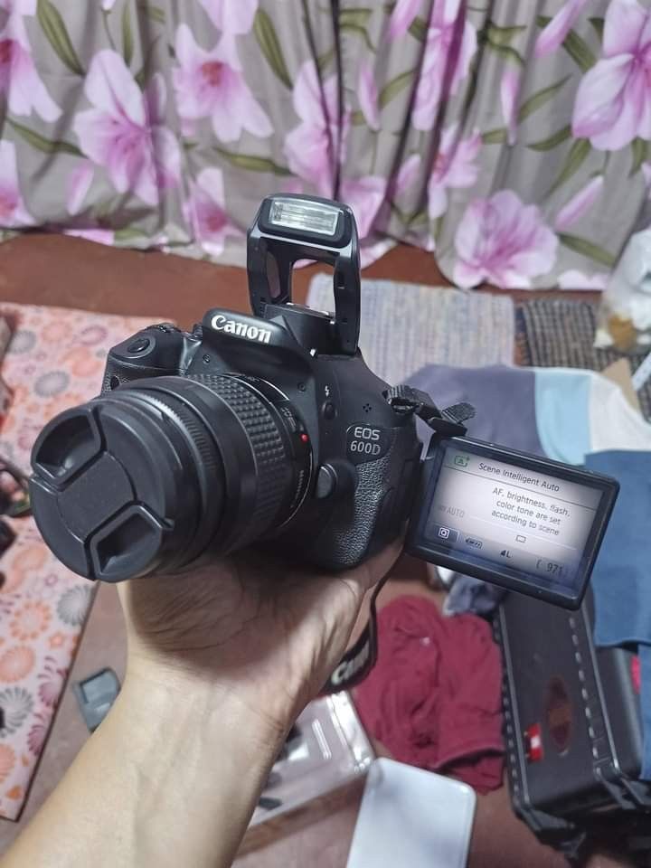 Canon 600d With Zoom Lens 35-80mm (Category: Cameras) located in Manila. Submitted by camera.matrix.ph (Listing ID 1296703340, Image 1). Description: Issue Slight Lcd Vignet No effect sa Pictures natin pag ka na Transfer Photo na budget Meal DSLR Canon 600d with 35-80mm Zoom Lens With Battery and charger With Camera Bag With Memory card Take all items napo Ready to use 10k Fixed price 10k Cash Monumento Caloocan Meeet up Lbc Nationwide Cod Cop +5