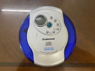 DEFECTIVE LAKEWOOD ESP Discman Portable CD Player - NO POWER - FOR PARTS ONLY