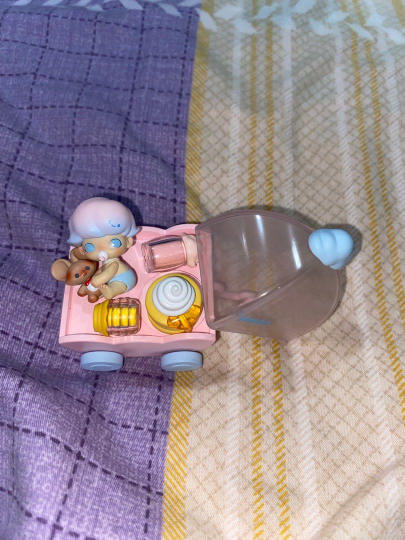 dimoo pop mart : go on an outing together (Category: Designer & Blind Box Toys) located in Quezon City. Submitted by overthemoooon (Listing ID 1296667654, Image 1). Description: comes with the box and card! og price was 550, complete and super cute 🥹 lowest price already ! mop : gcash mod : lalamove, ggx loc : quezon city.