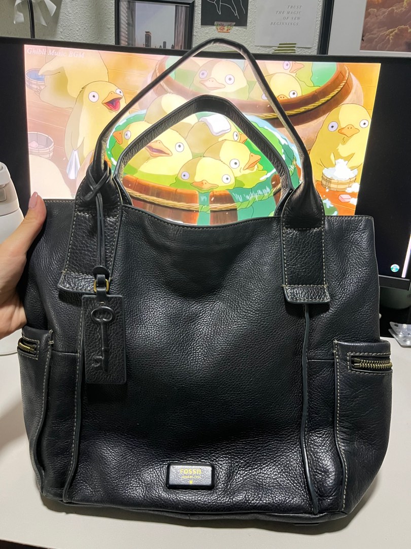 Fossil Issue 1954 Black Bag Women s Fashion Bags Wallets Tote Bags on Carousell