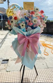 (Category: ) located in . Submitted by huabulousflorist (Listing ID 1296673171, Image 1). Description: .