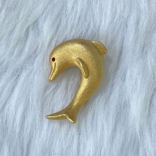 Keyes Vintage Gold Tone Dolphin Brooch