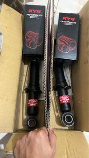 KYB rear shock absorber & KYB protection kit for corolla altis