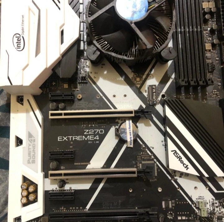 Z270 EXTREME4 マザーボード + i7-7700K ASRock Z270 Extreme4 価格比較 - 価格.com