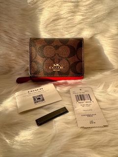 (Category: ) located in . Submitted by alter_closet (Listing ID 1296657681, Image 1). Description: .