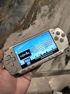 PSP Slim 2000 Silver Playstation Portable