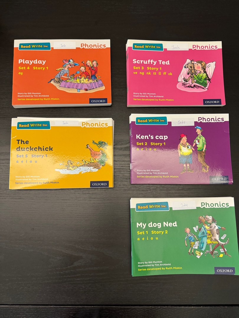 Read Write Inc Phonics books, 興趣及遊戲, 書本 & 文具, 小朋友書 - Carousell