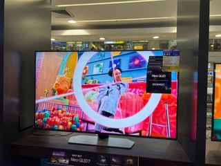 Sale‼️ Samsung QLeD TV