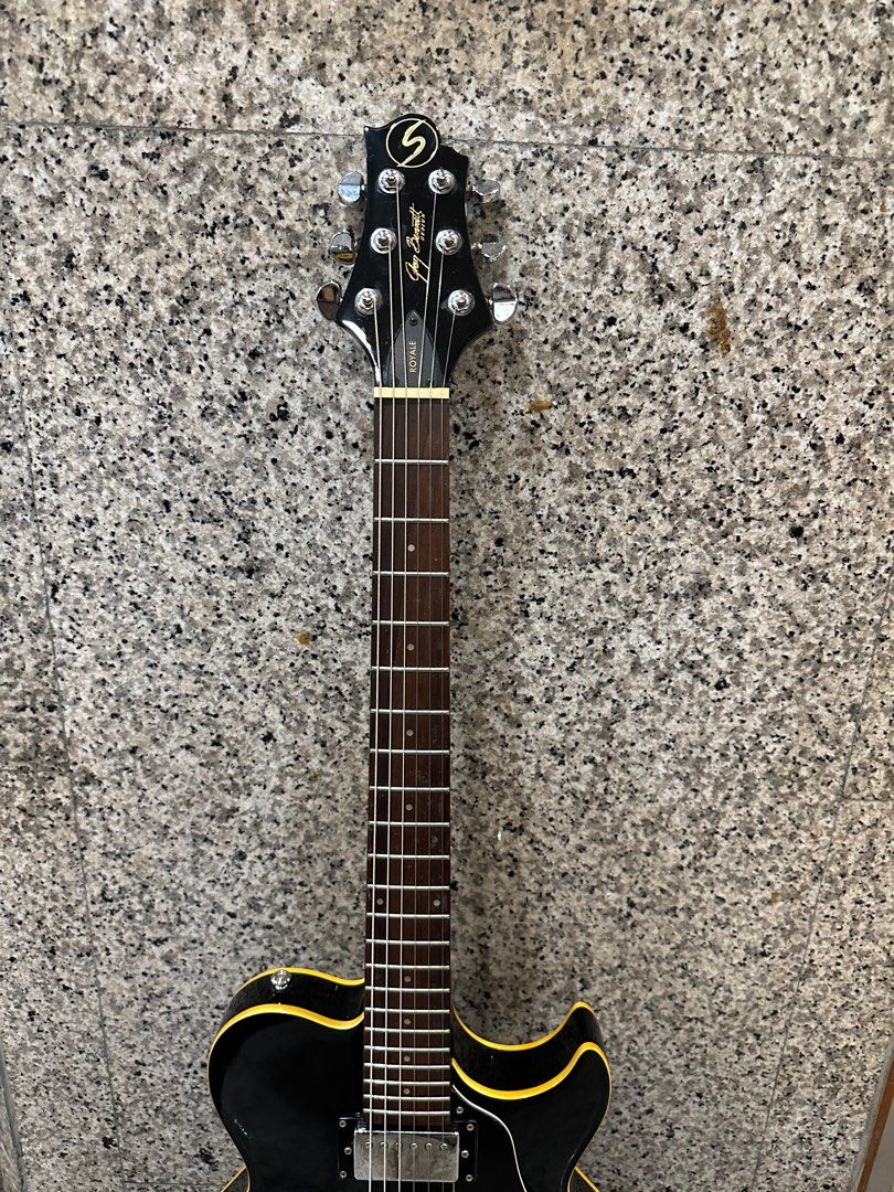 Samick RL-1 BK Greg Bennett Royale Series Semi-Hollow Electric