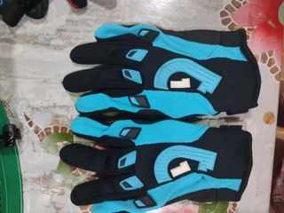 Six six one gloves