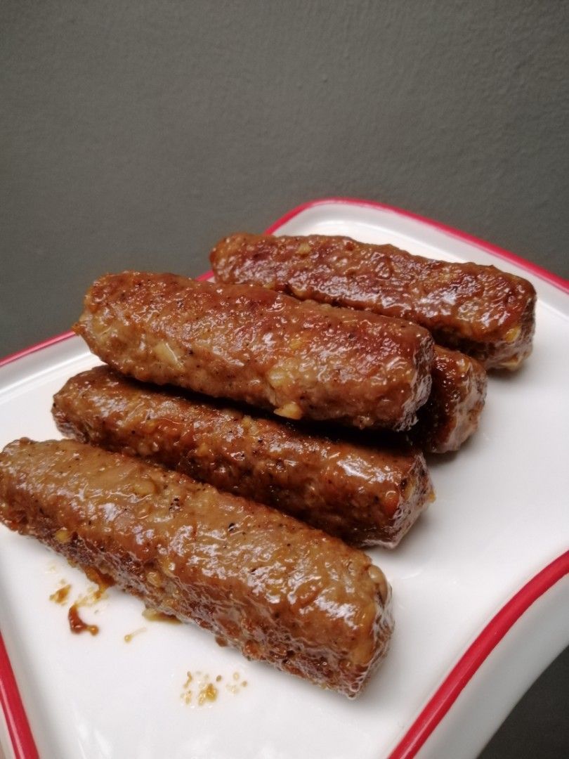 Skinless Garlic Pork Longganisa (Category: Chilled & Frozen Food) located in Quezon City. Submitted by wfkoxc (Listing ID 1296571762, Image 2). Description: Selling our homemade Sukang Sinamak, Skinless Garlic Longganisa (made with lean pork) best paired with sukang sinamak and our not your ordinary chicken nuggets (made with pure chicken breast, No extenders made with spices. No preservatives. All products are made with premium quality ingredien