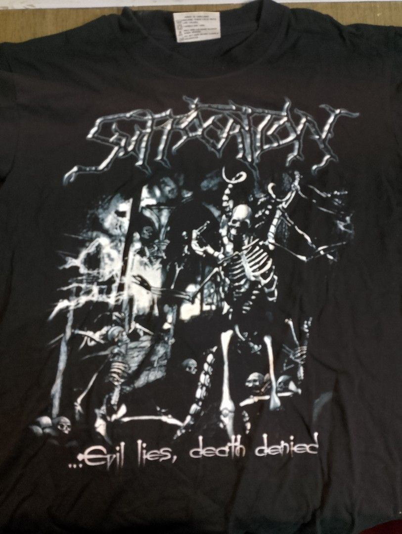 Suffocation (Category: Activewear) located in Kuala Lumpur. Submitted by haydersham28870 (Listing ID 1296581970, Image 1). Description: .