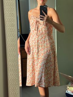 (Category: ) located in . Submitted by clothesfromabrokeb (Listing ID 1296633201, Image 1). Description: .