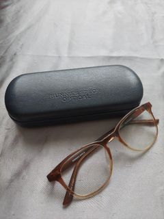 Sunnies Specs Prescription Glasses .75 Both Lens