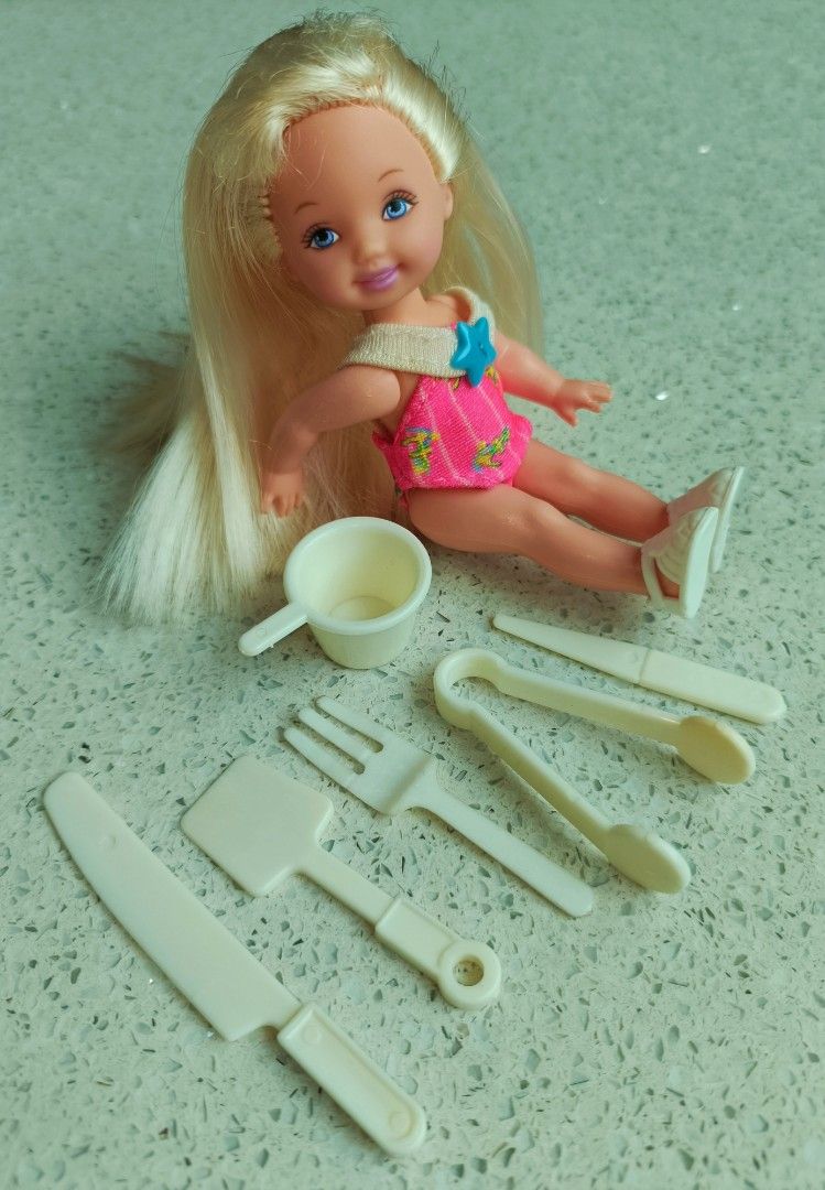 T.A.J miniatures set #2 (Category: Figurines & Statues) located in Quezon City. Submitted by jsonlinestore21 (Listing ID 1296600297, Image 1). Description: 📌T.A.J miniatures set #2 📌Kelly Doll not include for size reference Only😊 📌Once you paid, i will send the item immediately. 📌The dolls and their accessories in my listing have been cleaned and sanitized. 📌Sa mga mag i-inquire, ok lang po mag ask, thanks and godbless to all 📌(for book tr