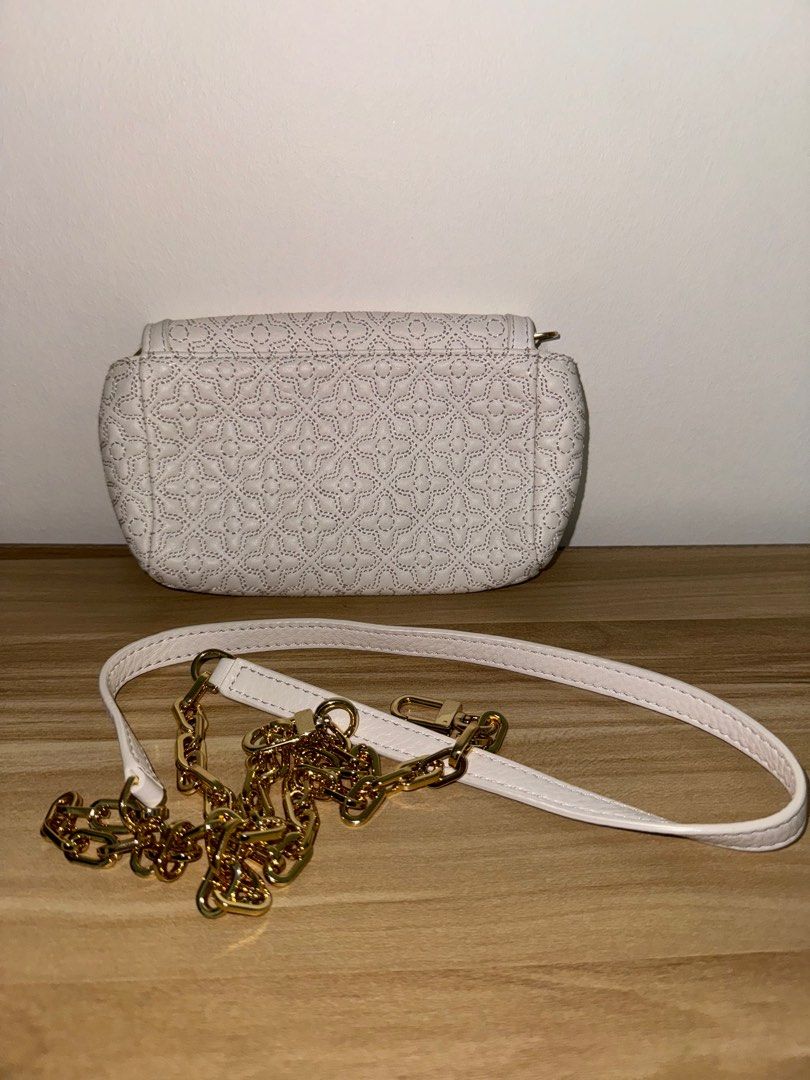 Tory Burch Bryant Quilted Small Chain Cross body Wallet Purse Bag Women s Fashion Bags Wallets Purses Pouches on Carousell