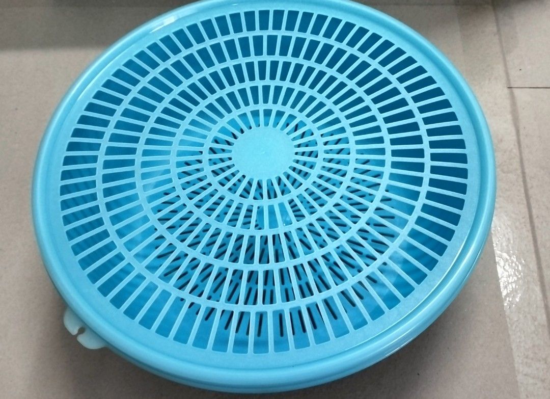 Tupperware Modular Colander with Seal, Furniture & Home Living ...