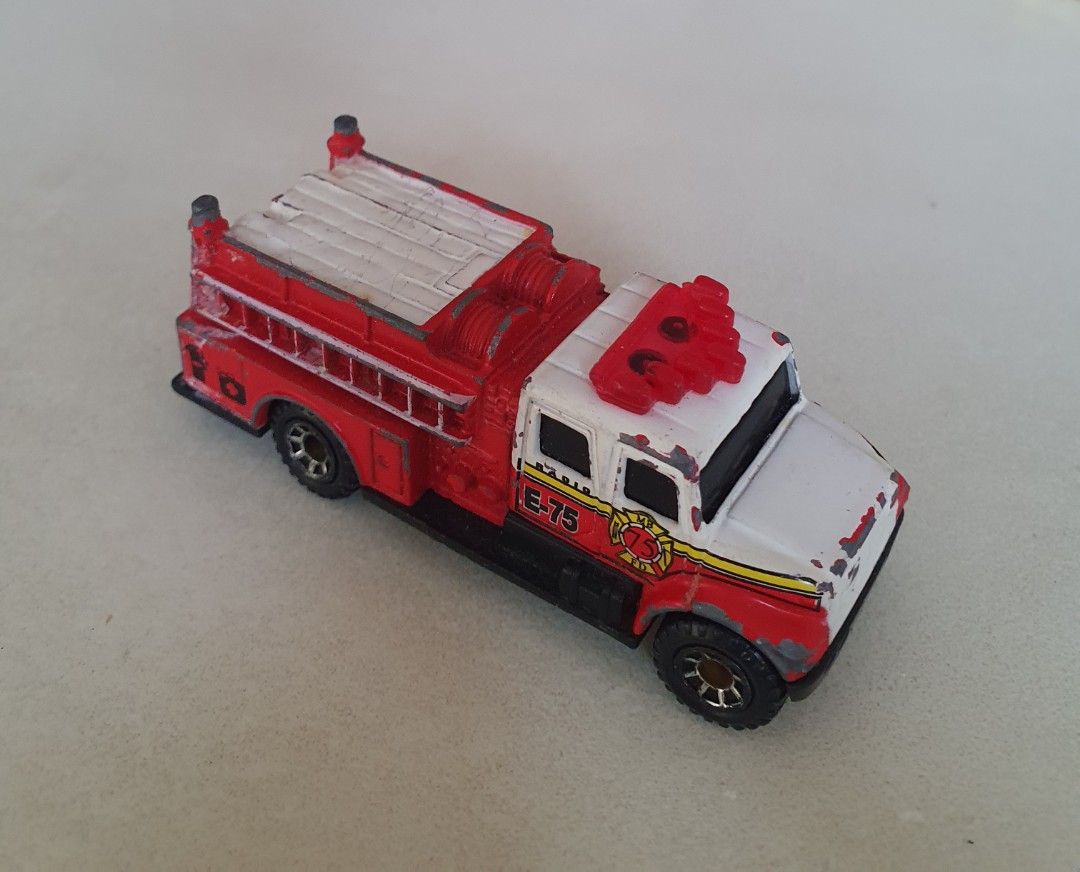 Matchbox international pumper outlet