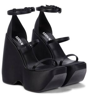 (Category: ) located in . Submitted by ranshoelovecollections (Listing ID 1296678619, Image 1). Description: .