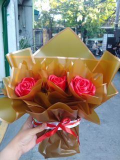 10pcs roses bouquet / satin ribbon