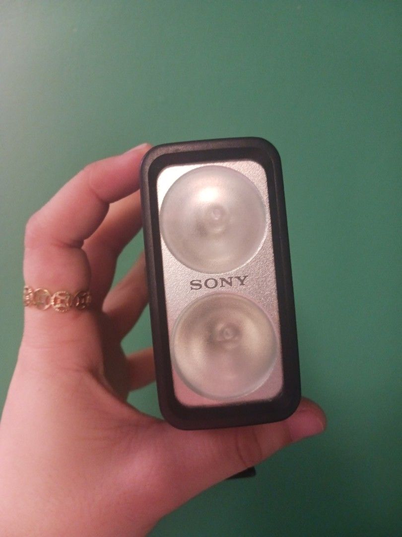 Affordable SONY camcorder light with rechargeable battery, tested ok 👌 (Category: Cameras) located in Bulacan. Submitted by afford.japan (Listing ID 1296894792, Image 2). Description: Japan Surplus.