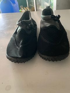 Aqua shoes