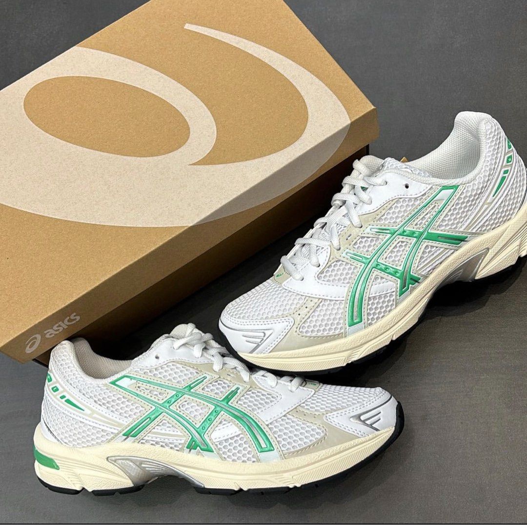 asics gel 1130 in malachite green (Category: Sneakers) located in Manila. Submitted by kryptonkicks.ph (Listing ID 1296837364, Image 3). Description: asics gel 1130 in malachite green 🍀 sizes: us wmns 5-8 price: php 8,645 eta: 1-2 wks min dp 40% ◡̈ .