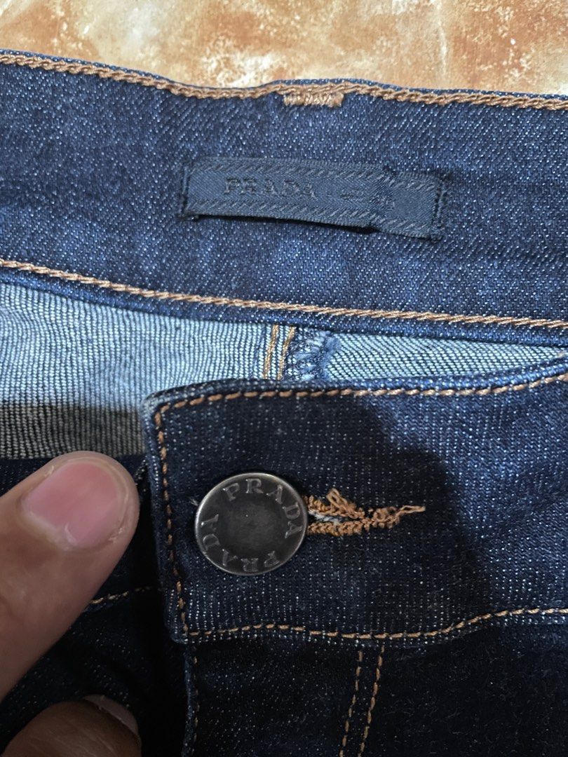 Authentic💯Prada Dark Blue Skinny jeans💯💯 (Category: Luxury Apparel) located in Tagum. Submitted by maryjanepradalux (Listing ID 1296787959, Image 2). Description: No inclusion No issue Good as new Bought from singapore Pm for more details.