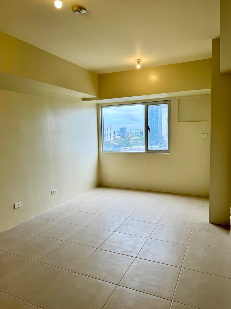 (Category: ) located in . Submitted by realestateventureswithlean (Listing ID 1296792591, Image 1). Description: .