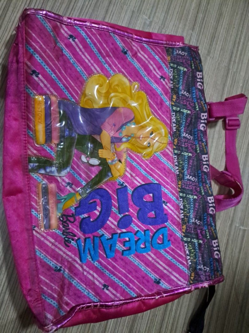 Barbie bag (Category: Diaper Bags & Wetbags) located in Quezon City. Submitted by random-11731 (Listing ID 1296841838, Image 1). Description: FREE!!!! Get this for free when you buy items worth 500 up.
