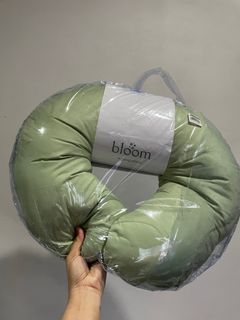 Bloom Nursing Pillow