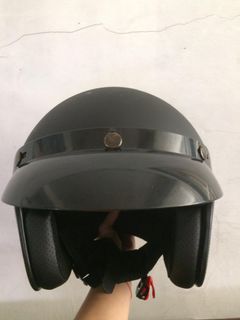 Classic Helmet Matte Black