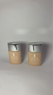 Clinique Even Better Glow Foundation in 61 Ivory