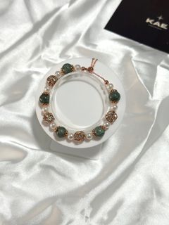 (Category: ) located in . Submitted by kaesthetics (Listing ID 1296870181, Image 1). Description: .