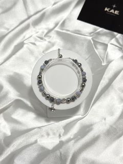 (Category: ) located in . Submitted by kaesthetics (Listing ID 1296869037, Image 1). Description: .