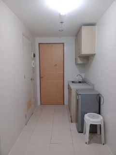 For Rent at University Tower 2 infront of UST / FEU Espana Manila