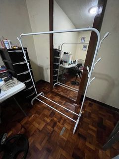 Hanger or clothing rack