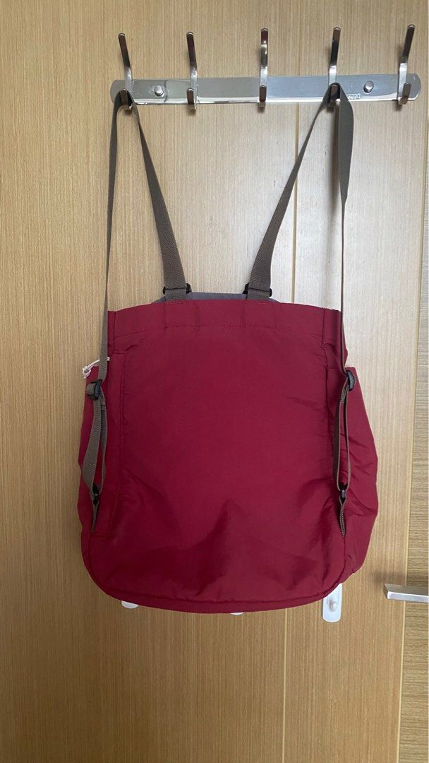 Hellolulu backpack （分類：背囊）位於 Hong Kong。 由 doc_2204. 提交（商品編號 1296744465，圖片 2）。簡介： 。
