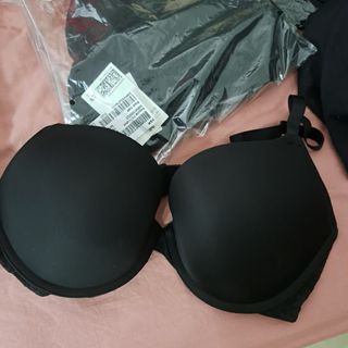(Category: ) located in . Submitted by thygirls (Listing ID 1296748851, Image 1). Description: .