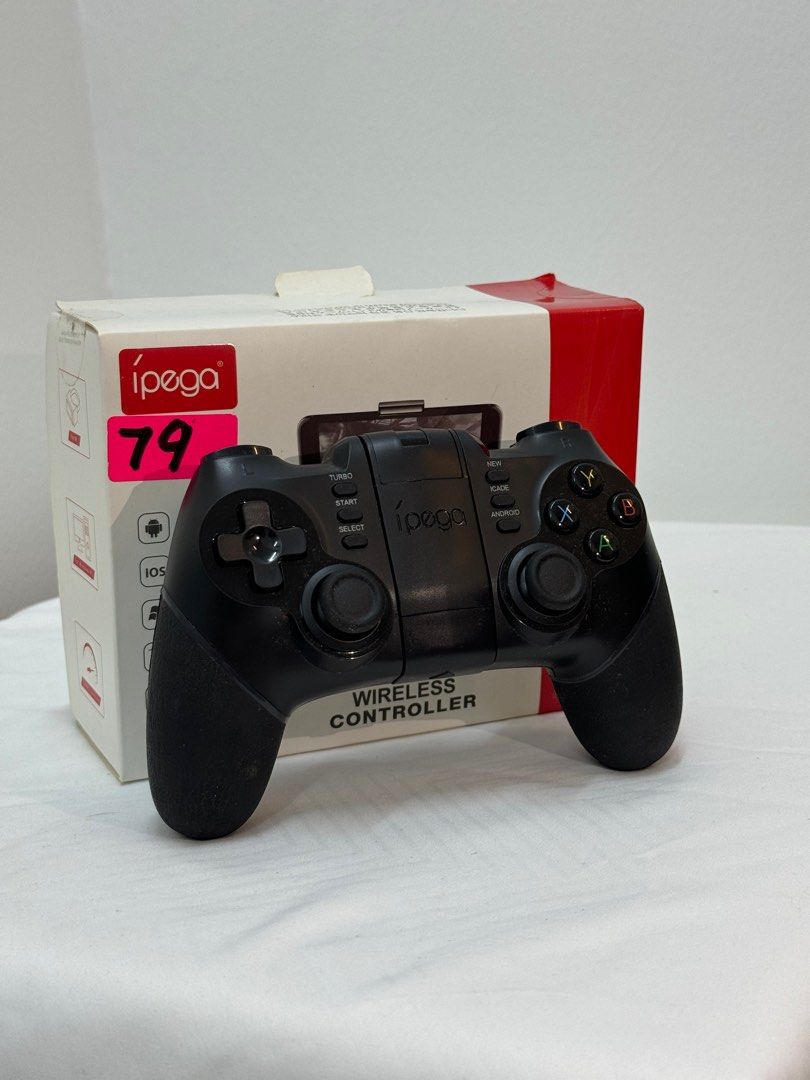 Ipega wireless controller (Category: Controllers) located in Petaling Jaya. Submitted by jk6017 (Listing ID 1296883157, Image 1). Description: Pair with bluetooth.