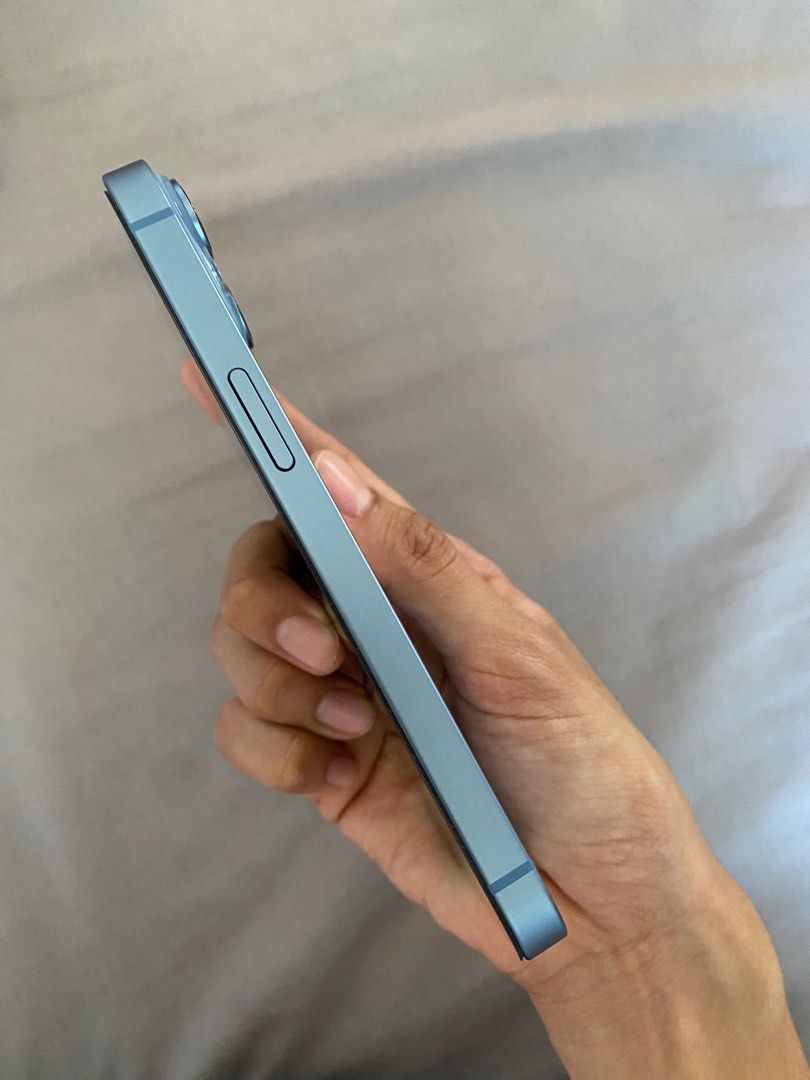 IPHONE 14 256GB secondhand (Category: iPhone 14 Series) located in Muntinlupa City. Submitted by marianeeeeee (Listing ID 1296768020, Image 3). Description: 2nd hand iphone14 Personal used RFS. Upgrading Battery Health 89% Complete with box & charger.