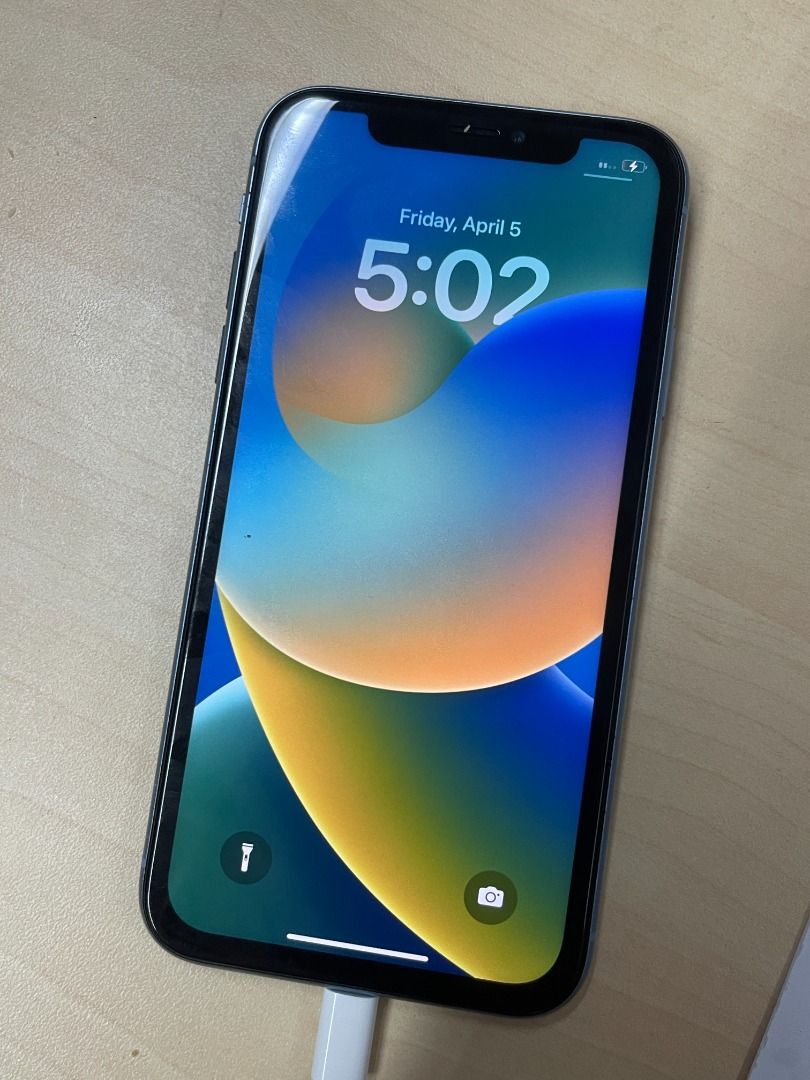 iPhone XR (Category: iPhone X Series) located in Manila. Submitted by rayxdaniel (Listing ID 1296813407, Image 2). Description: 64 GB Blue Factory Unlocked Honest Issue : Battery may be recommended for servicing but still lasts a whole day Unit Only 9500 Thank you! .