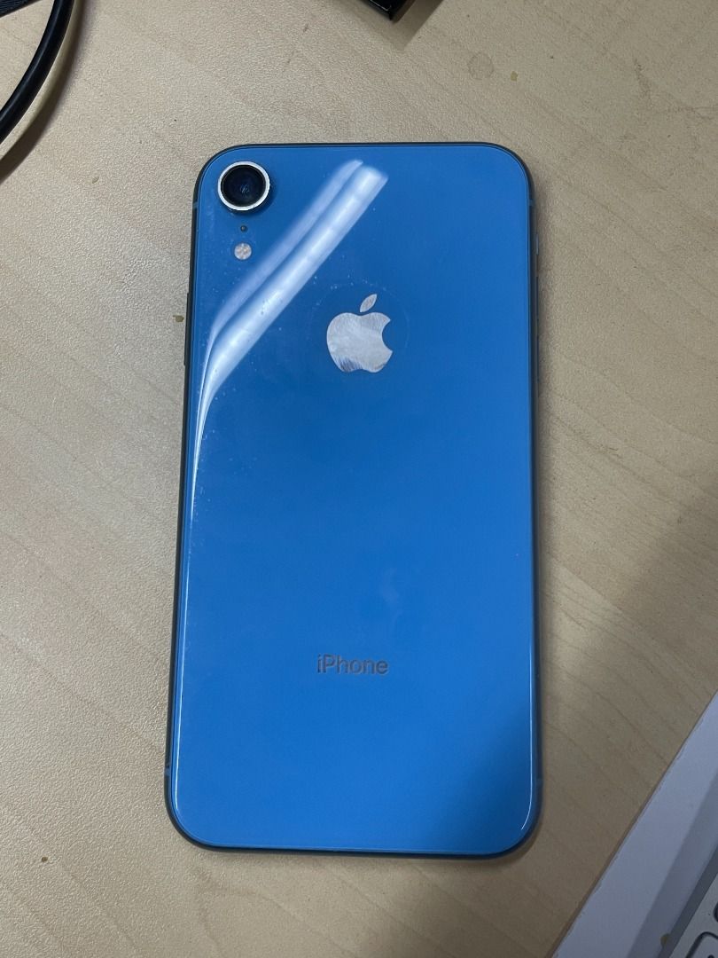 iPhone XR (Category: iPhone X Series) located in Manila. Submitted by rayxdaniel (Listing ID 1296813407, Image 1). Description: 64 GB Blue Factory Unlocked Honest Issue : Battery may be recommended for servicing but still lasts a whole day Unit Only 9500 Thank you! .