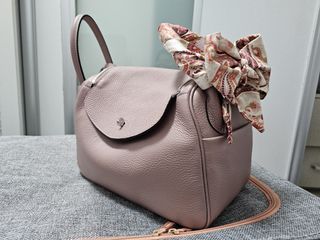(Category: ) located in . Submitted by joli_shopper (Listing ID 1296792043, Image 1). Description: .