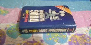 Lippincott's 2010 Nursing Drug Guide & 2001 Drug Handbook