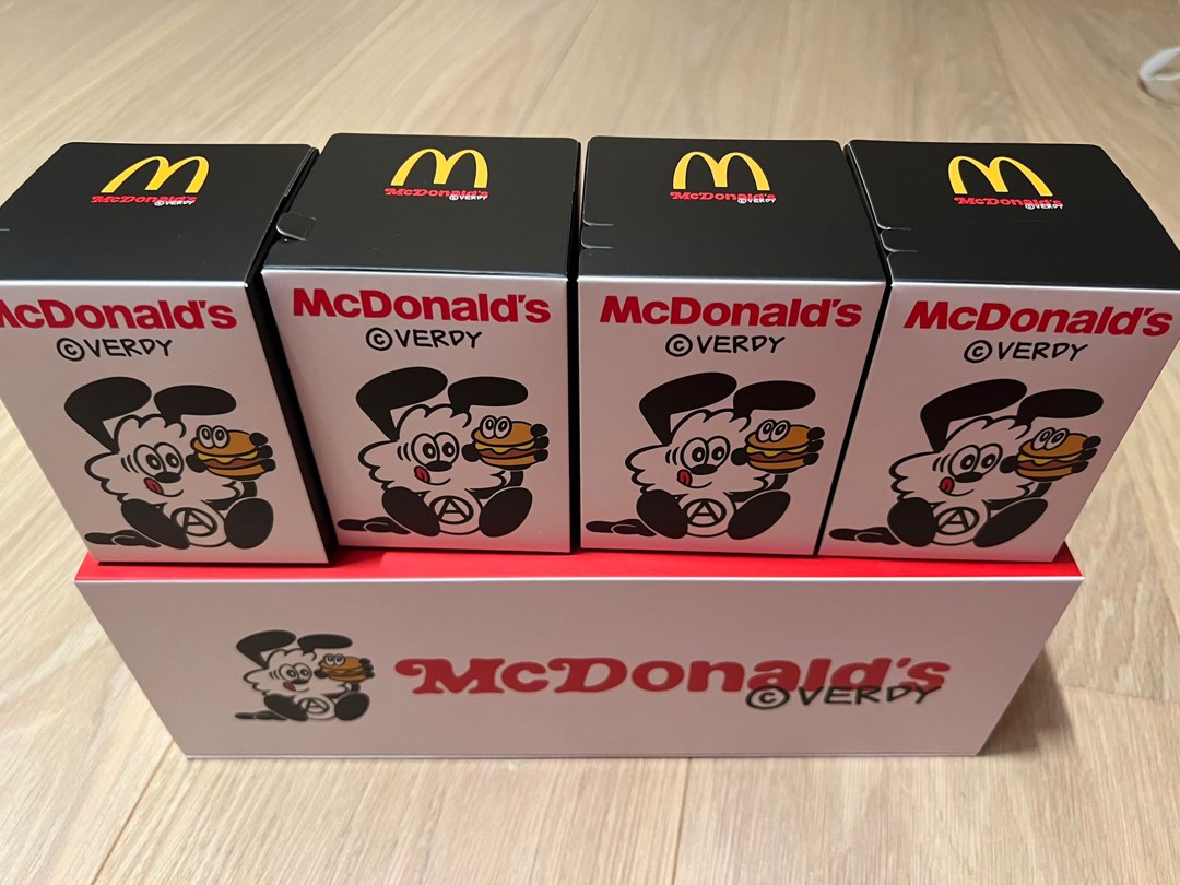 McDonald's x Verdy 一套4隻限量珍藏版造型公仔, 興趣及遊戲, 玩具 