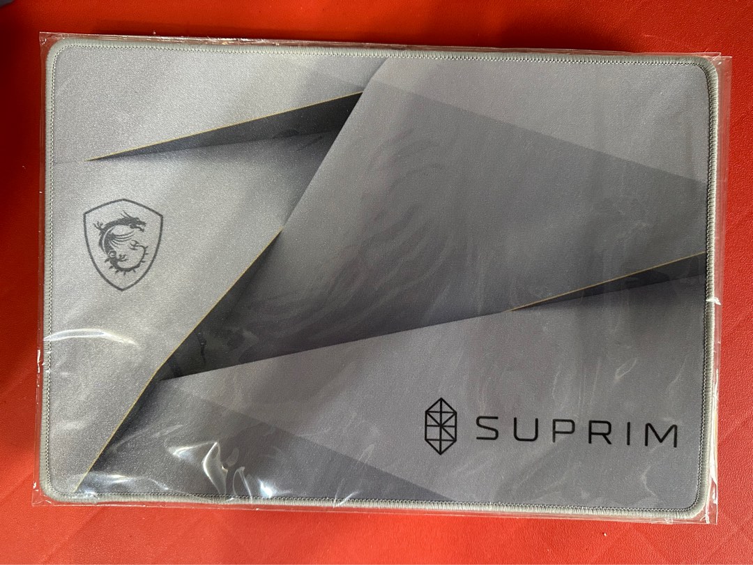 全新MSI 微星 Suprim 滑鼠墊, 電腦及科技產品, 電腦周邊產品, 電腦滑鼠及相關產品在旋轉拍賣