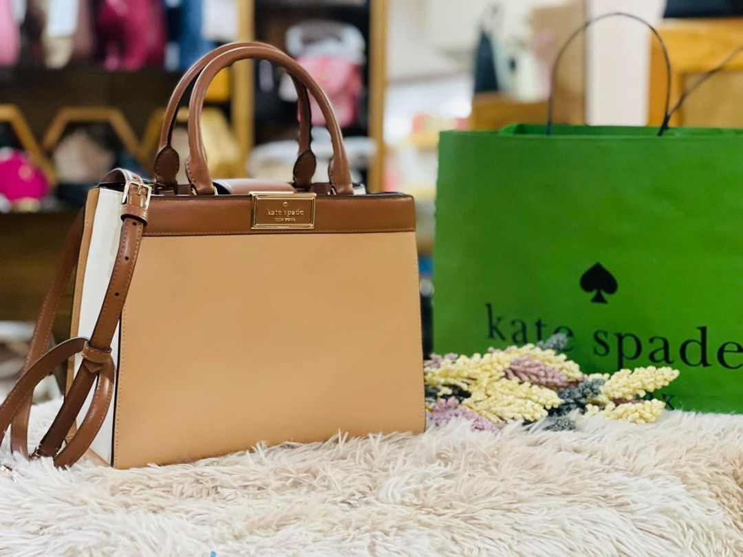 💯ORIGINAL KATE SPADE REEGAN SATCHEL (Category: Luxury Bags & Wallets) located in Quezon City. Submitted by ashongsstore (Listing ID 1296805620, Image 1). Description: ♠️KÄTË ŚPÄDÈ COLLECTION♠️ 🇵🇭ONHAND🇵🇭 ‼️Please look at our pictures as that is exactly what you are purchasing‼️ 💯GUARANTEED ORIGINAL AND AUTHENTIC or TRIPLE YOUR MONEY BACK! Not REPLICA, OEM, TOP GRADE QUALITY, AUTHENTIC QUALITY or Any other Terms to DENOTE FAKE! 😎 . . . Disc